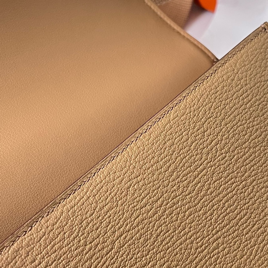 Hermes Geta Shoulder Bag In Trench Mysore Goatskin Leather